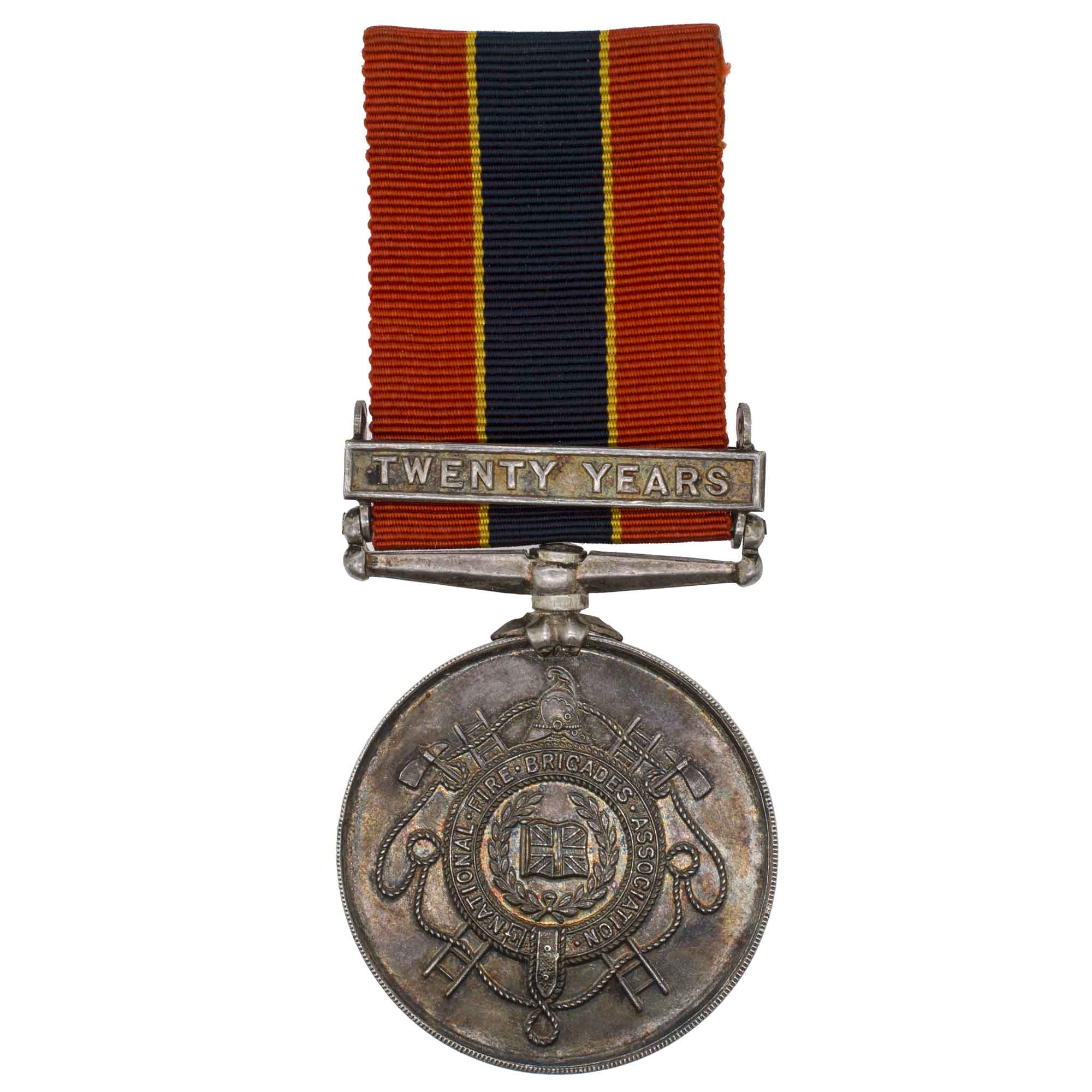 Великобритания. Медаль Национальной ассоциации пожарных бригад "За 20 лет выслуги" № 6.520.