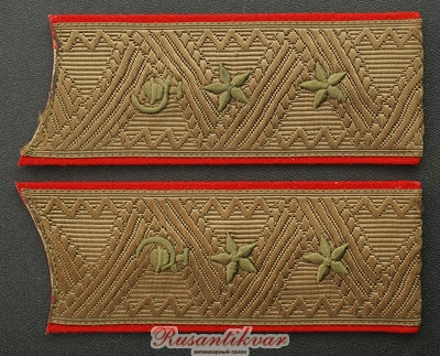 погоны-генерал-лейтенанта-мед.службы-на-полевой-китель-аверс.jpg