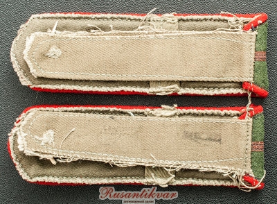 погоны-мл.лейтенанта-вет.службы-реверс.jpg (5.78 МБ) 3295 просмотров погоны-мл.лейтенанта-вет.службы-реверс.jpg