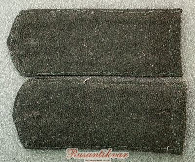 погоны-курсанта-воен-морск.училища-обр-43-г-реверс.jpg (8.5 МБ) 3457 просмотров погоны-курсанта-воен-морск.училища-обр-43-г-реверс.jpg