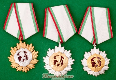 комплект-орден-республики-аверс.jpg (4.16 МБ) 18424 просмотра комплект-орден-республики-аверс.jpg