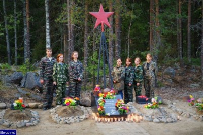 Захоронение воинов 69-й морской стрелковой бригады..jpg