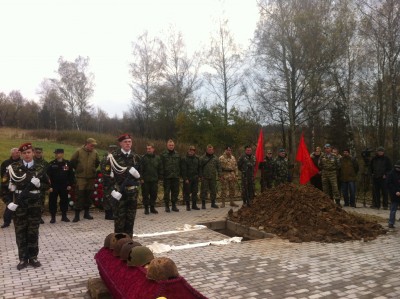 5.захоронение 2012.jpg