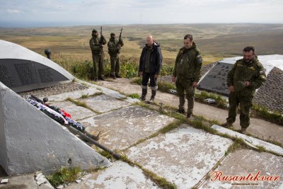 11.Возложение венков и памятный салют на высоте..JPG
