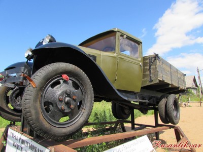 12. Памятник полуторке в Кобоне..JPG