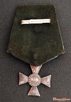 virtuti-militari-реверс2.jpg