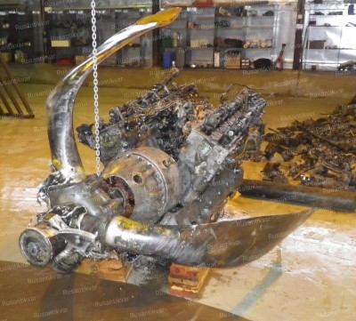 5.Винт с двигателем Ил-2 после помывки. Состояние металла отличное..JPG