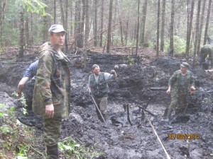 1. Август 2014 года,работы на месте катастрофы самолёта..JPG