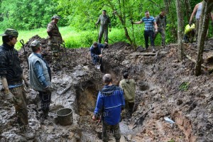 2.Работа международной поисковой экспедиции..JPG