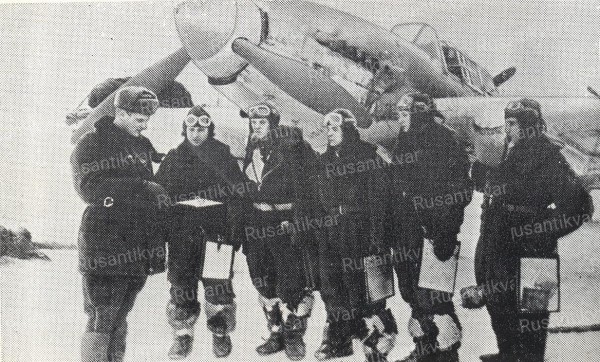 10.Летчики 448 ШАП, 1943 год..jpg