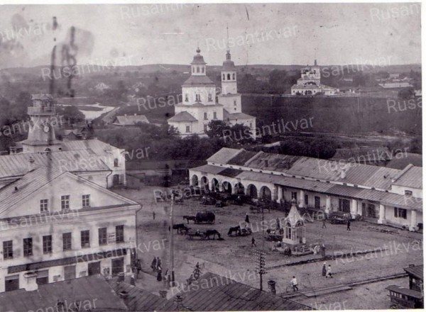 3.Вид на храм внутри крепости Великих Лук..jpg