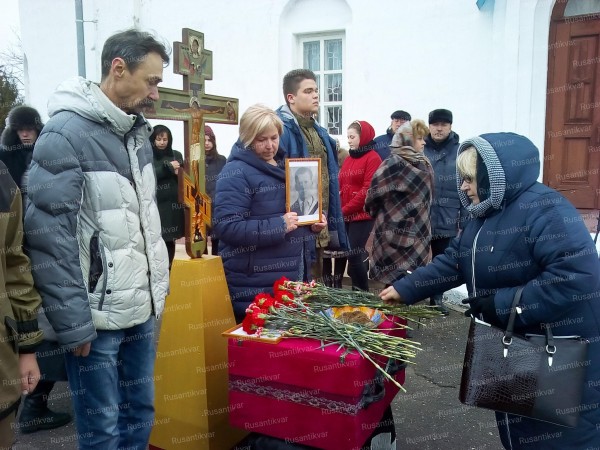 10.Алексея Михайловича Липина предали земле на его малой родине..jpg