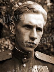 4.А.А. Латышев в 1945 году..jpg