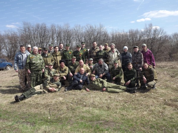 1. Общее фото воронежских и владимирских поисковиков.JPG