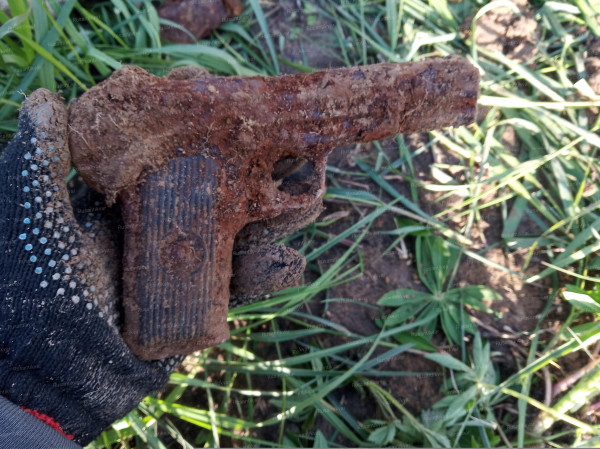 6.Пистолет младшего лейтенанта Спирягина..jpg