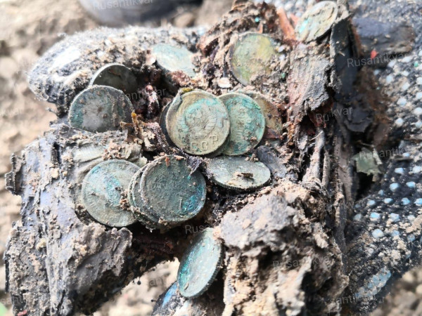 7.Солдатский кошелёк с монетками....jpg