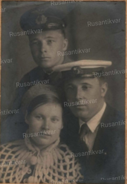 2.Николай Талалихин с женой Таисией и братом Виктором..jpg