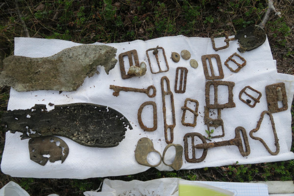 11. Предметы амуниции и детали пристяжной системы лётчиков..JPG