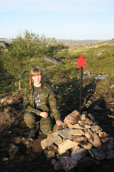 14. На месте падения летающей лодки нами была установлена памятная звезда..JPG