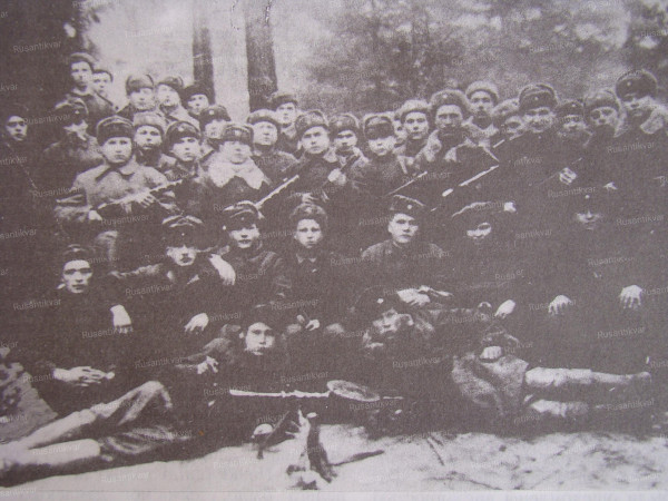 Солдаты 374 разведроты 290-й стрелковой дивизии. Декабрь 1943 года..jpg