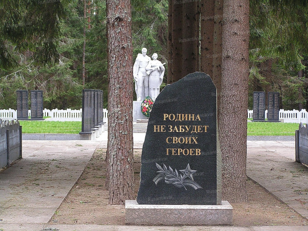 Воинское захоронение у д. Быново Чаусского района..jpg