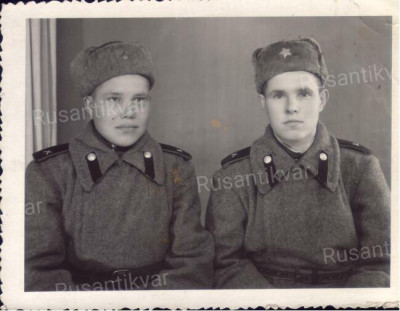 Фронтовая юность.jpg