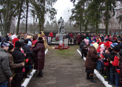 Воинский мемориал в Куковичах.jpg