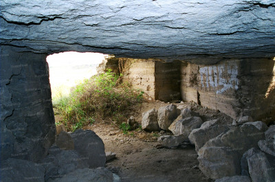 Один из входов в Аджимушкайские каменоломни..JPG