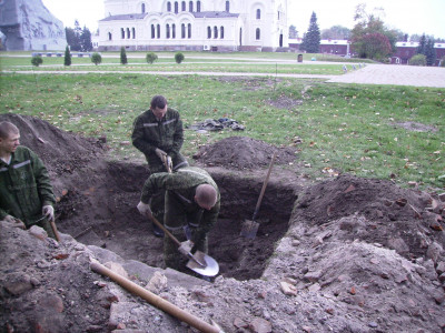 9. Начало раскопок..JPG