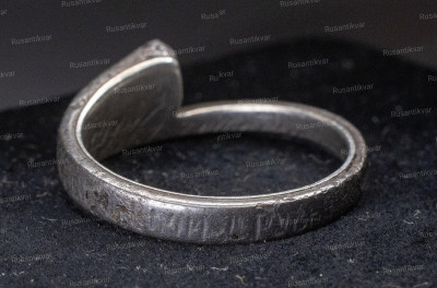 ring_04.jpg