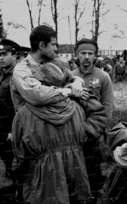 7.1988 год. Мероприятия по захоронению найденных поисковиками воинов..jpg