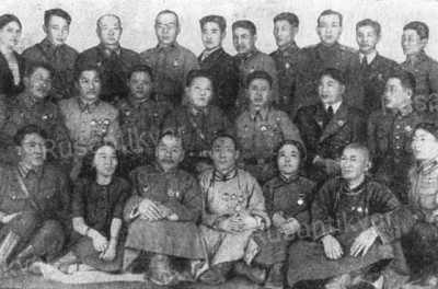 Делегация МНР, посетившая Западный фронт..jpg