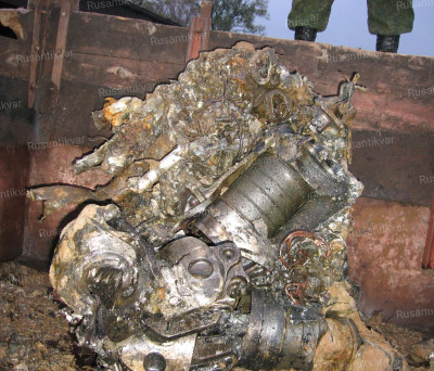 7. Один из двигателей бомбардировщика.JPG