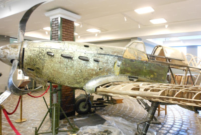 10.Восстановление Як-1, найденного в 2012 году.jpg