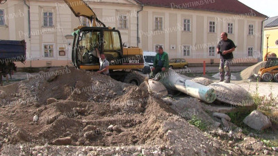 3.Место захоронения советских воинов  несколько лет было лишено покоя....jpg