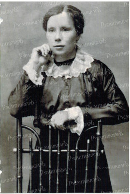 2. Анна Кирилловна Нейланд, мать Олега Петровича Нейланда.jpg