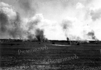 3. Горящие советские танки под Романищами-2. 1941г. Фото 260 пд немцев.jpg