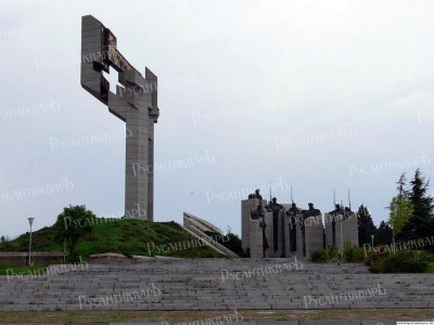 Мемориал Самарского знамени в Стара-Загоре.jpg