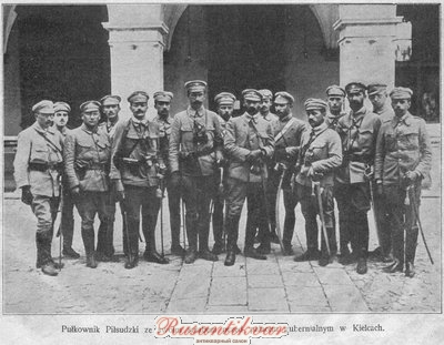 771px-Kielce_pilsudski[1].jpg