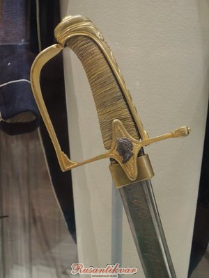3467E597[1].jpg