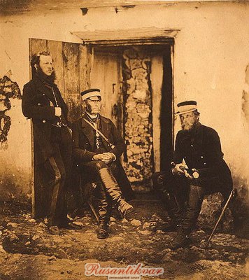 Major General Sir R. Dacres, Captain Hamley & Colonel Adye. LC-USZC4-9247.jpg