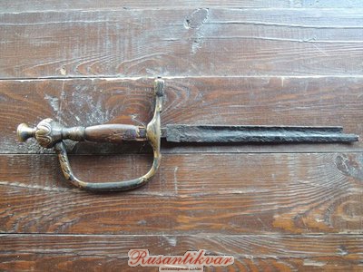 CD261B56[1].jpg