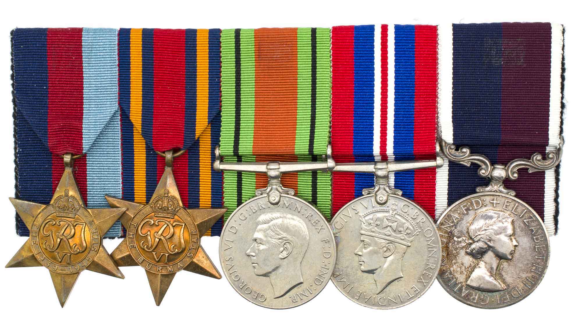 Великобритания. Наградная колодка из пяти медалей времен Второй мировой войны.